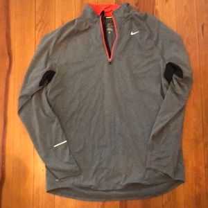 Nike Dry Fit-1/4 zip pullover-Lg